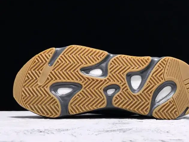 Geode v2 700 Yeezy EG6860 Adidas Boost 0512